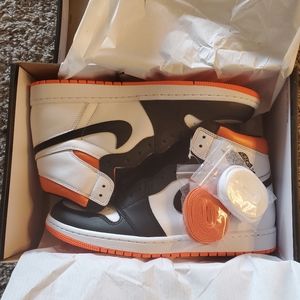 Jordan 1 Retro OG Electric Orange